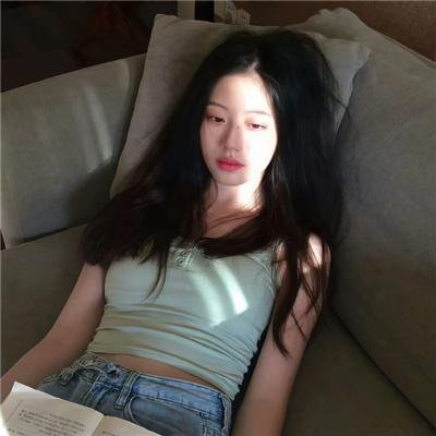 一室皆春 海报